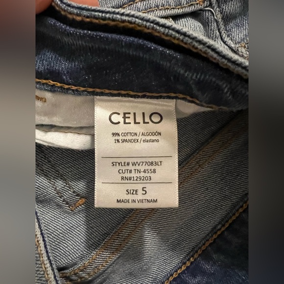 Jeans - Picture 4 of 4